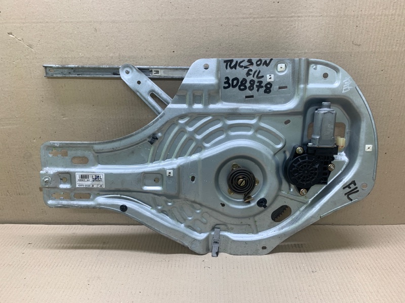 Запчасть стеклоподъемник передний левый HYUNDAI TUCSON 04-10 2006 2.7 G6BA 82405-2E000 Б/У Стеклоподъемник передний левый HYUNDAI TUCSON 04-10 2006 2.7 G6BA 82405-2E000 Б/У