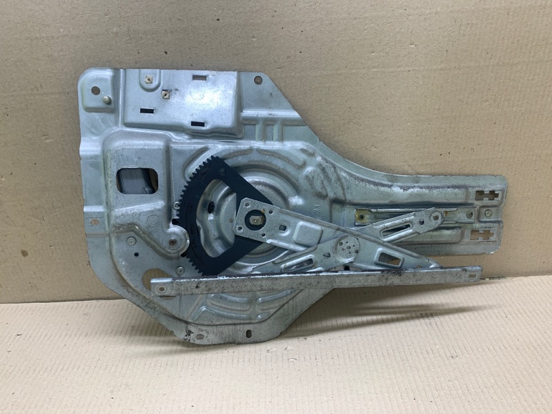 Стеклоподъемник задний левый HYUNDAI TUCSON 04-10 2.7 G6BA