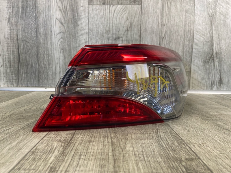 Запчасть фонарь наружный правый TOYOTA CAMRY 70 17- 2018 GSV70 2.5 A25AFKS 8155006840 Б/У Фонарь наружный правый TOYOTA CAMRY 70 17- 2018 GSV70 2.5 A25AFKS 8155006840 Б/У