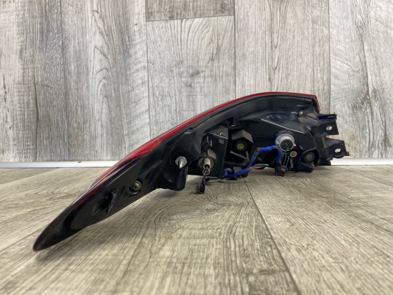 Фонарь наружный правый CAMRY 70 17- 2018 GSV70 2.5 A25AFKS Фонарь наружный правый CAMRY 70 17- 2018 GSV70 2.5 A25AFKS