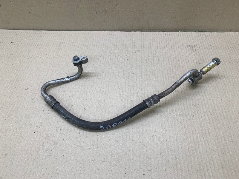 Трубка кондиционера HYUNDAI TUCSON 04-10 2006 2.7 G6BA 97762-2E200 Б/У