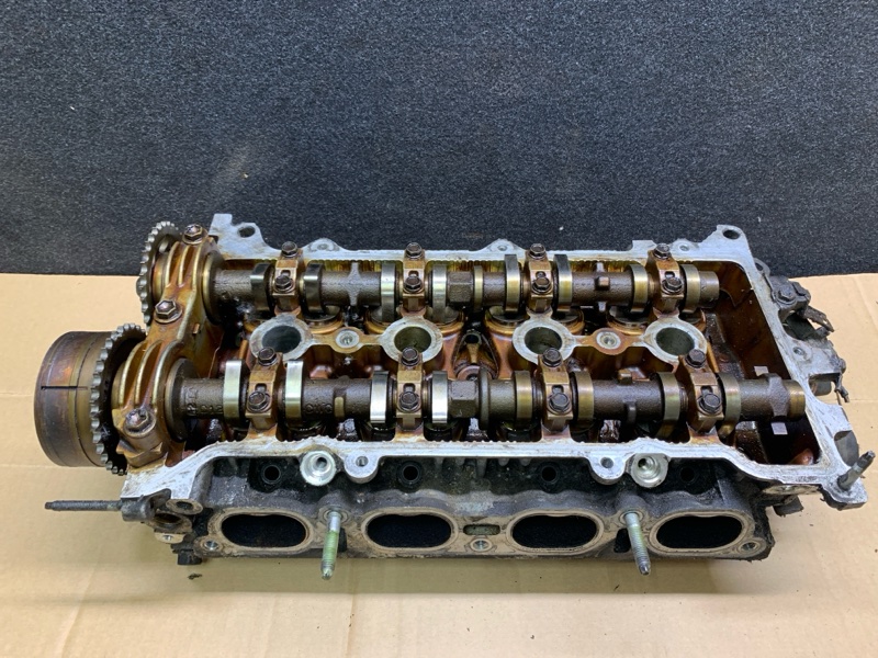 Головка блока цилиндров TOYOTA MATRIX 02-08 2002 ZZE132 1.8L 1ZZ-FE 11101-0D010 Б/У