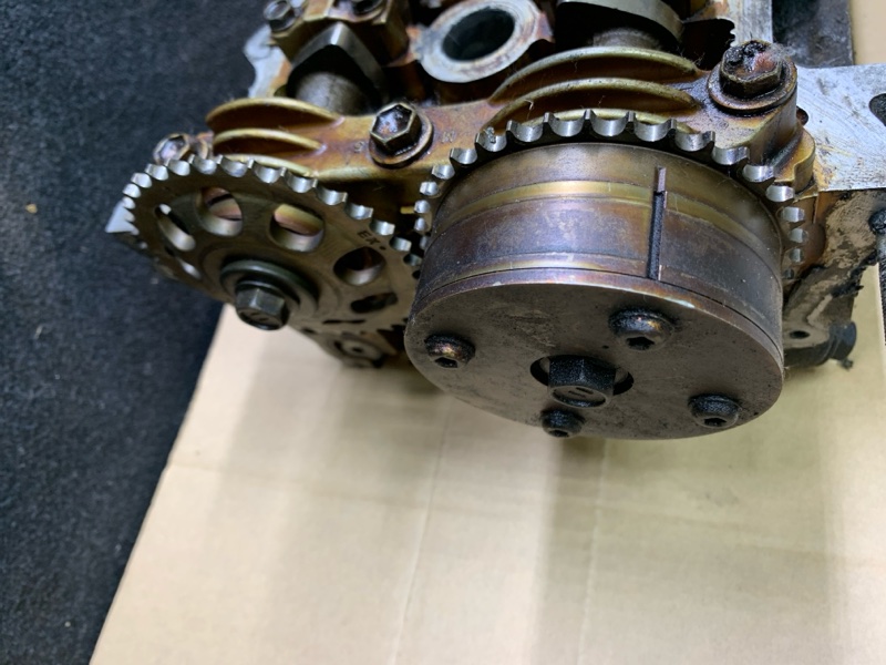 Головка блока цилиндров TOYOTA MATRIX 02-08 ZZE132 1.8L 1ZZ-FE