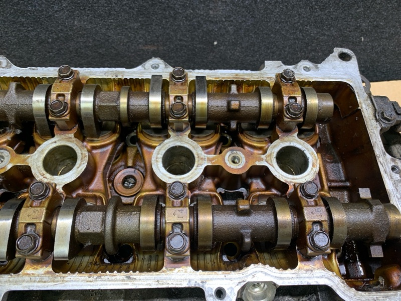 Головка блока цилиндров MATRIX 02-08 2002 ZZE132 1.8L 1ZZ-FE