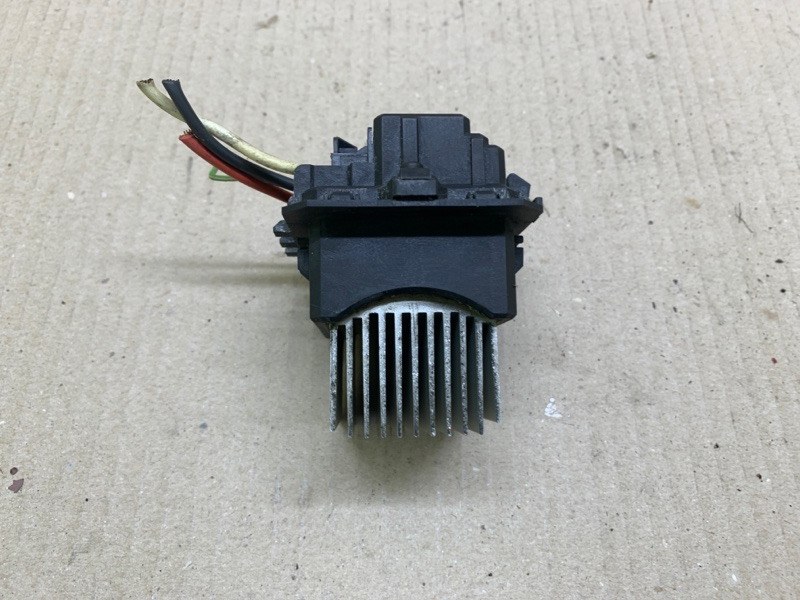 Резистор печки MAZDA 6 GH 07-12 2.5 L (L5-VE) Резистор печки MAZDA 6 GH 07-12 2.5 L (L5-VE)