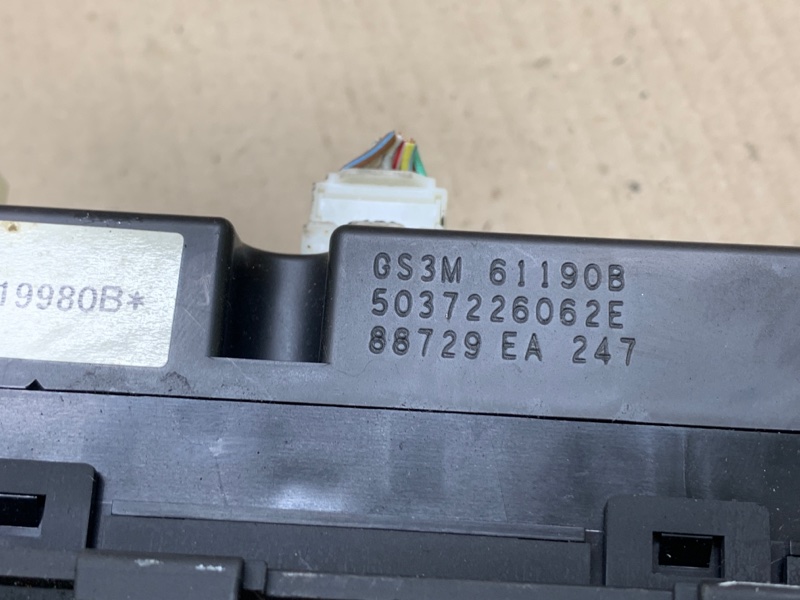 Блок управления печкой 6 GH 07-12 2008 2.5 L (L5-VE)