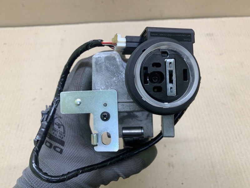 Замок зажигания 6 GH 07-12 2008 2.5 L (L5-VE)