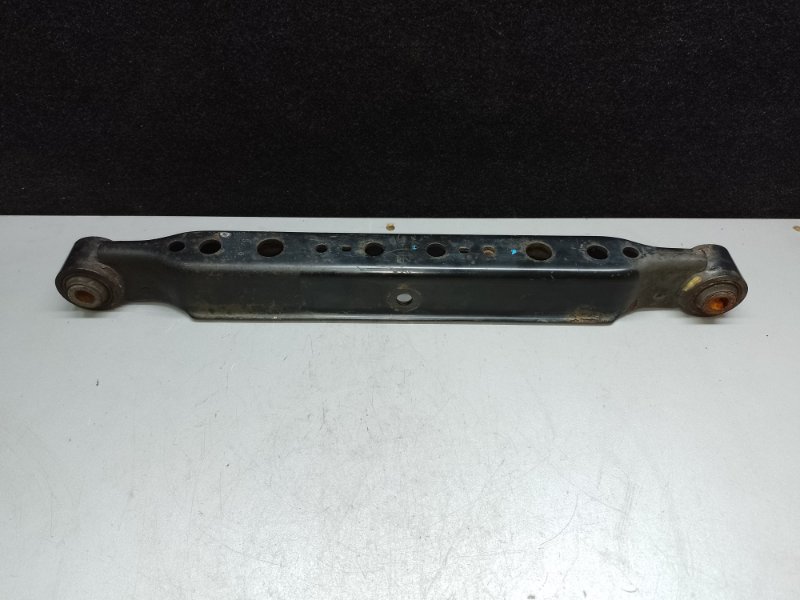 Запчасть рычаг задней подвески поперечный нижний правый NISSAN X-TRAIL/ROGUE T32 13-20 2015 2.5 QR25DE 55110-4BA0A Б/У Рычаг задней подвески поперечный нижний правый NISSAN X-TRAIL/ROGUE T32 13-20 2015 2.5 QR25DE 55110-4BA0A Б/У