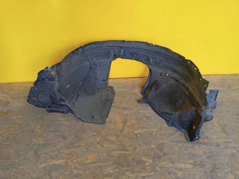 Подкрылок передний левый LEAF 18-