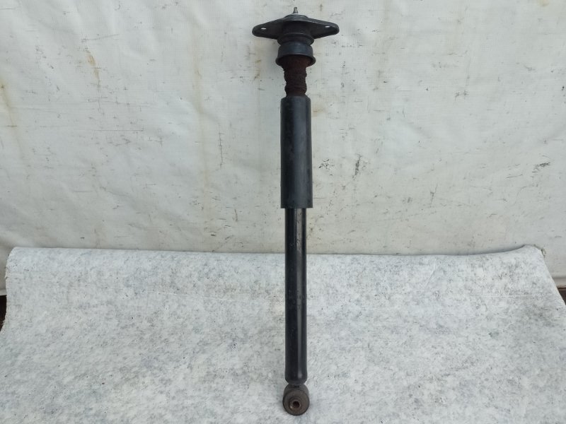 Амортизатор задний HYUNDAI ACCENT MC 06-10 2009 1.6 G4ED 55310-1E100 Б/У