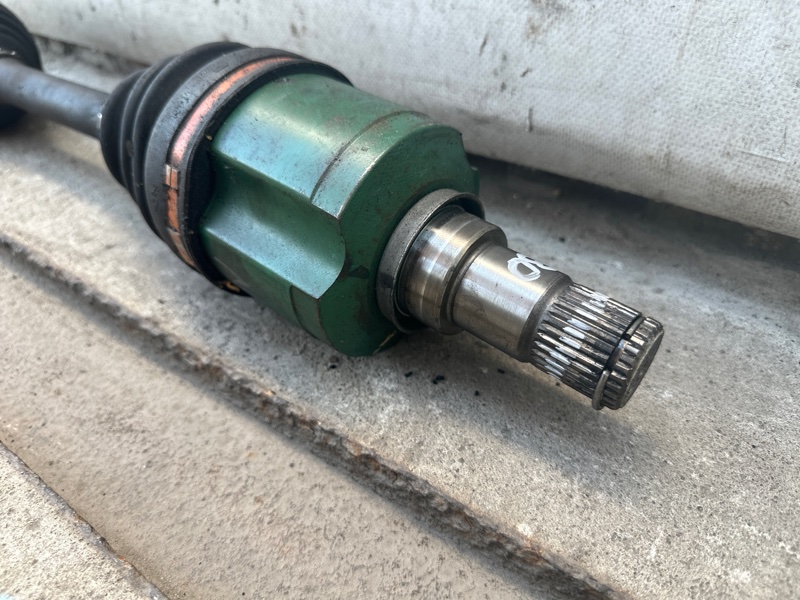 Привод передний левый OUTLANDER XL 05-13 2006 3.0 6B31