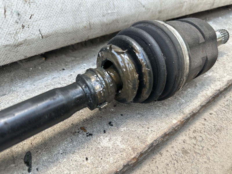 Привод передний правый MATRIX 02-08 2002 ZZE132 1.8L 1ZZ-FE