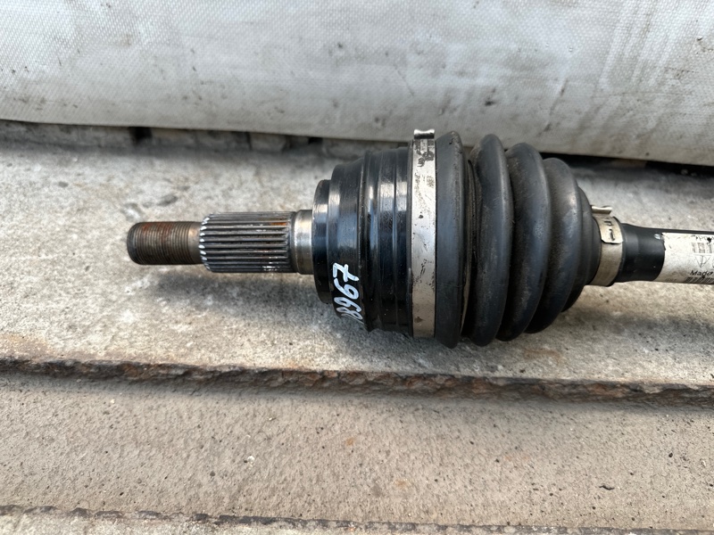 Привод передний PORSCHE CAYENNE 10-18 CNRB 3.0 DIESEL