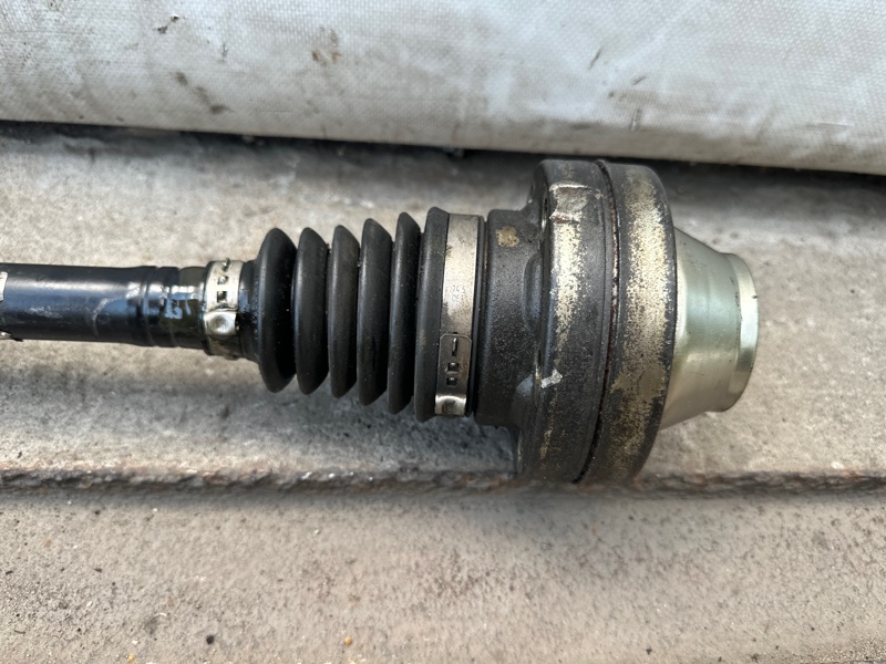 Привод передний CAYENNE 10-18 2013 CNRB 3.0 DIESEL