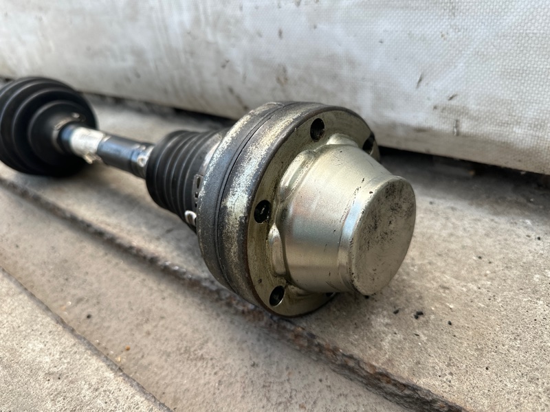 Привод передний CAYENNE 10-18 2013 CNRB 3.0 DIESEL