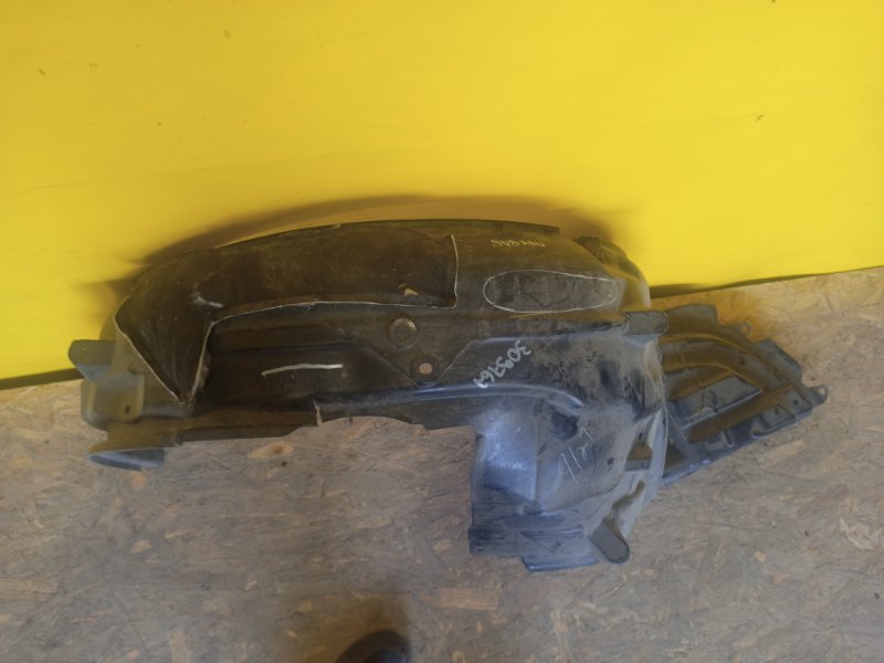 Подкрылок передний левый LEGACY 09-15 BM