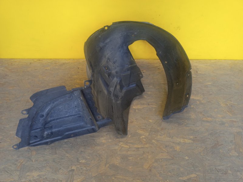 Подкрылок передний левый LEGACY 09-15 BM