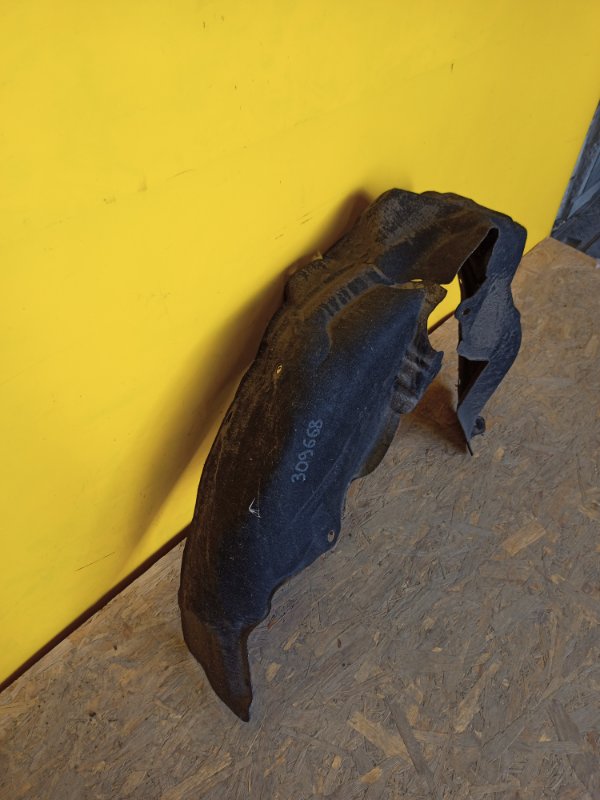 Подкрылок задний правый KUGA  20-24