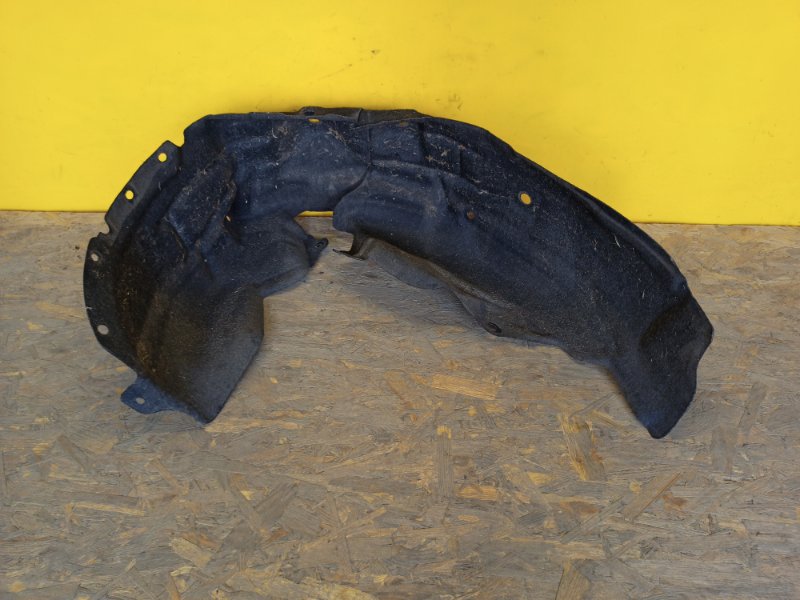 Подкрылок задний правый KUGA  20-24