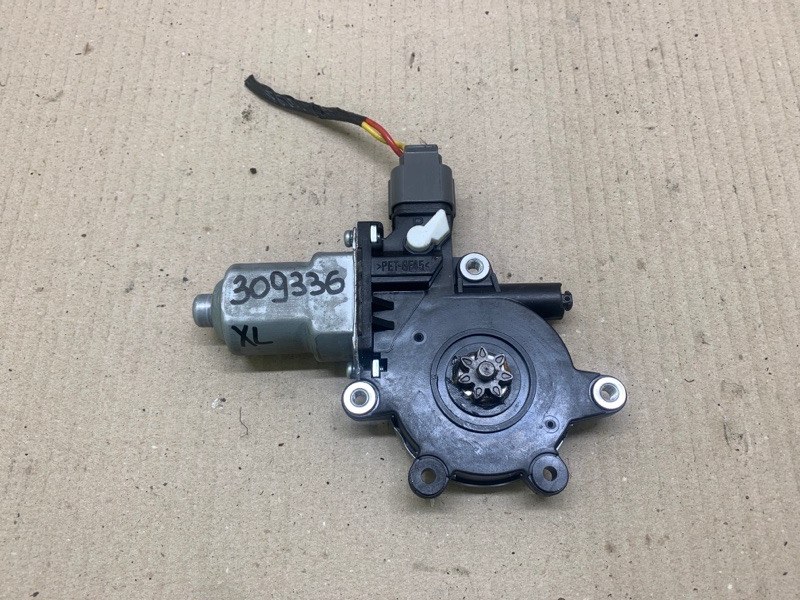 Моторчик стеклоподъемника задний левый MITSUBISHI OUTLANDER XL 05-13 2009 3.0 6B31 5713A090 Б/У