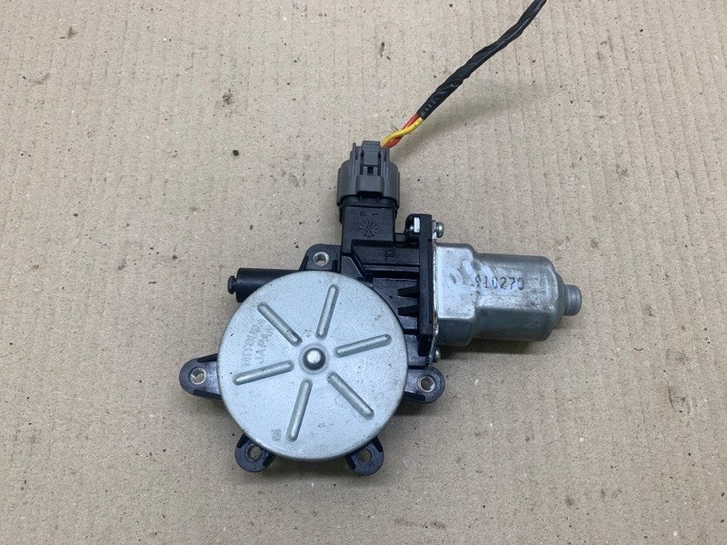 Моторчик стеклоподъемника задний левый OUTLANDER XL 05-13 2009 3.0 6B31