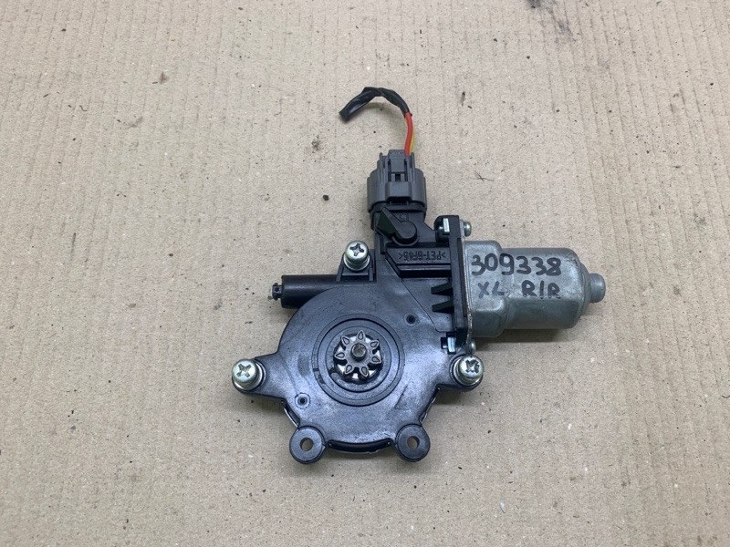 Моторчик стеклоподъемника задний правый MITSUBISHI OUTLANDER XL 05-13 2009 3.0 6B31 5713A089 Б/У