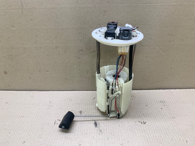 Топливный насос MITSUBISHI OUTLANDER XL 05-13 2009 3.0 6B31 1760A236 Б/У