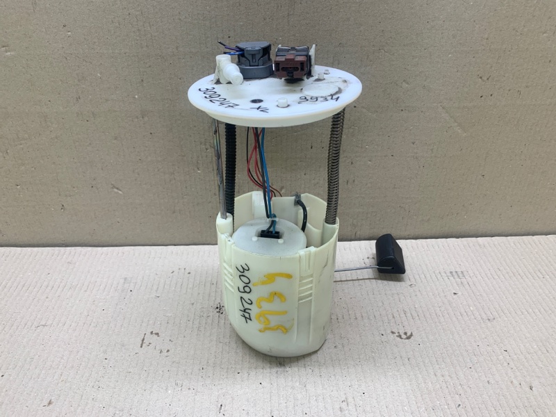 Топливный насос MITSUBISHI OUTLANDER XL 05-13 3.0 6B31