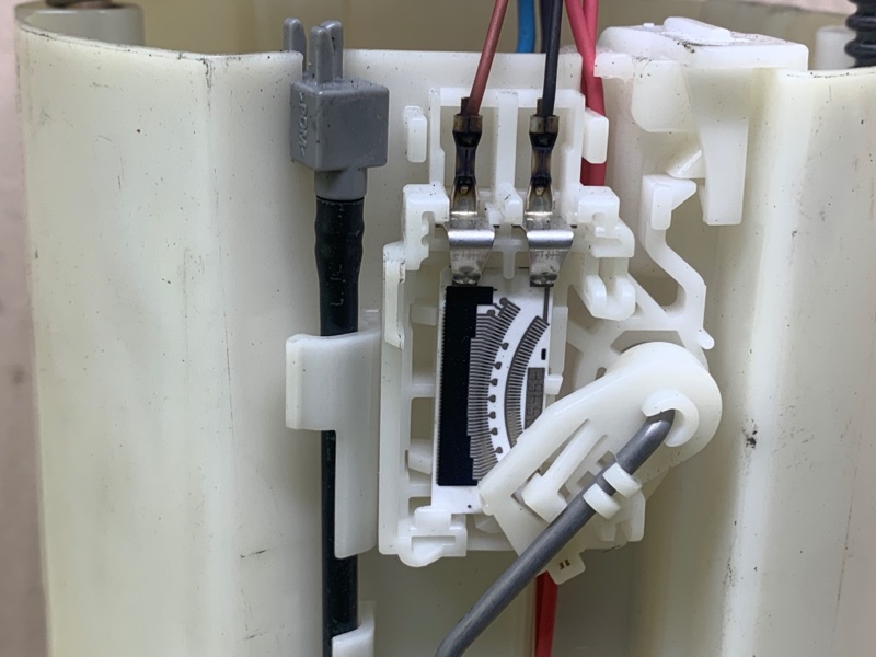 Топливный насос OUTLANDER XL 05-13 2009 3.0 6B31