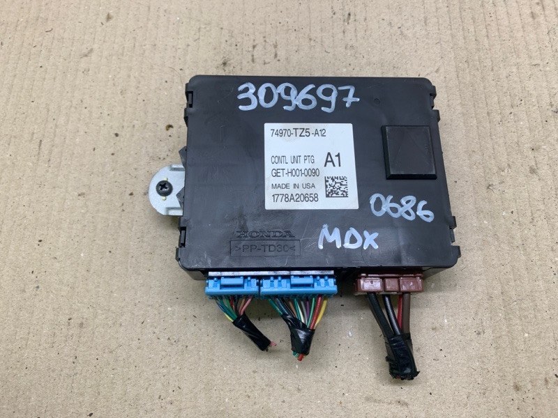 Блок управления крышкой багажника ACURA MDX (YD3) 13-21 2018 3.5 J35Y5 74970-TZ5-A12 Б/У