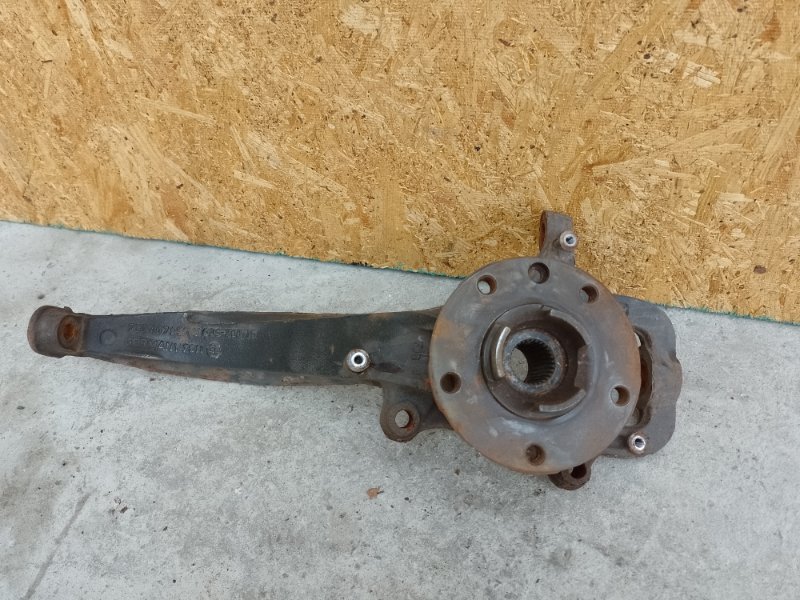 Кулак поворотный передний левый VOLKSWAGEN TOUAREG 02-10 2007 BHK 3.6 7L0 407 257 A Б/У