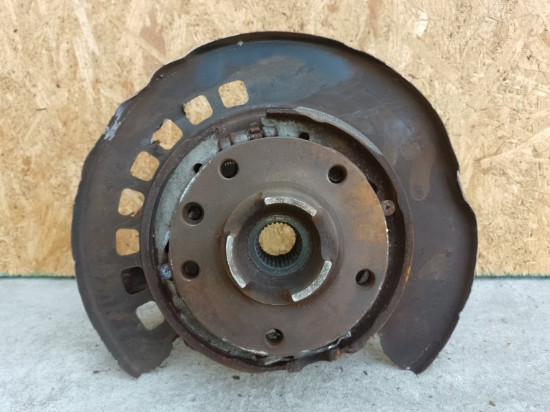 Цапфа задняя левая TOUAREG 02-10 2007 BHK 3.6