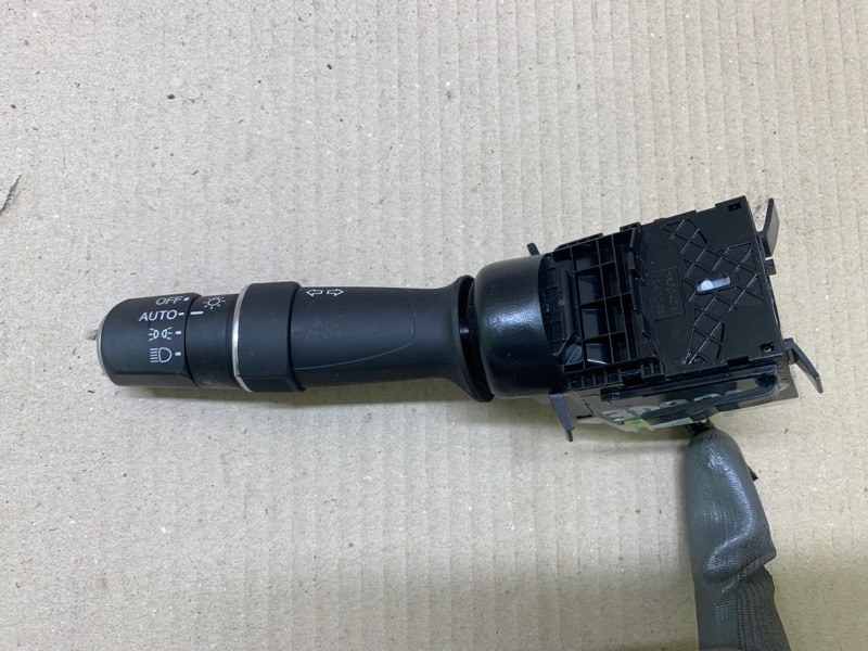 Подрулевой переключатель левый MDX (YD3) 13-21 2018 3.5 J35Y5 Подрулевой переключатель левый MDX (YD3) 13-21 2018 3.5 J35Y5