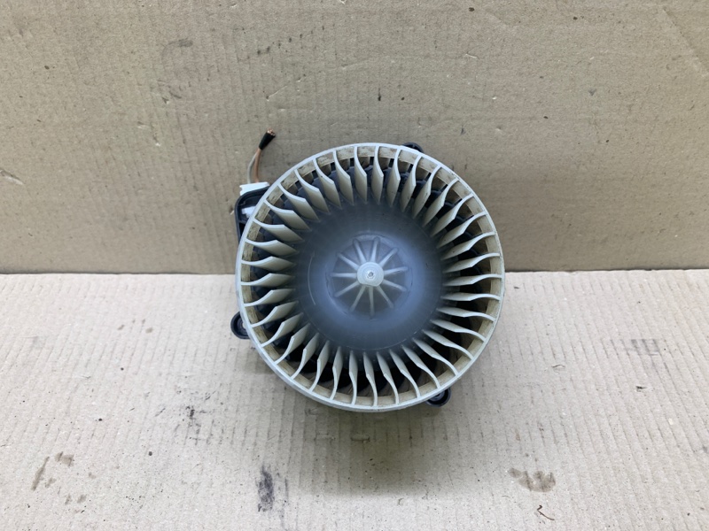 Моторчик печки задний ACURA MDX (YD3) 13-21 3.5 J35Y5 Моторчик печки задний ACURA MDX (YD3) 13-21 3.5 J35Y5