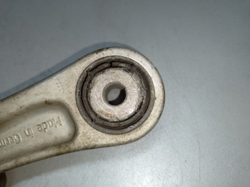 Рычаг задней подвески поперечный верхний левый TOUAREG 02-10 2007 BHK 3.6