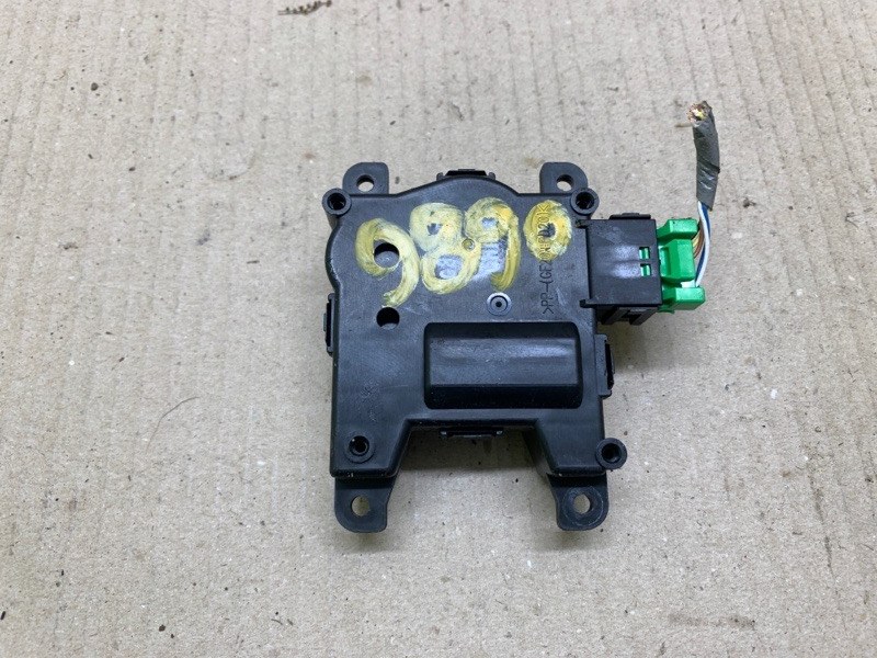 Моторчик заслонки печки MDX (YD3) 13-21 2018 3.5 J35Y5 Моторчик заслонки печки MDX (YD3) 13-21 2018 3.5 J35Y5