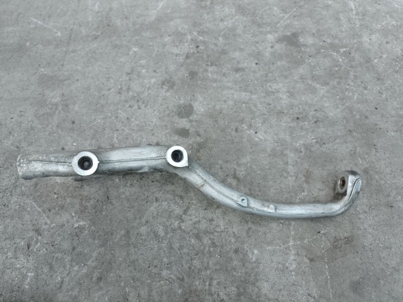 Кулак поворотный передний левый LS430 00-06 2002 4.3 3UZFE