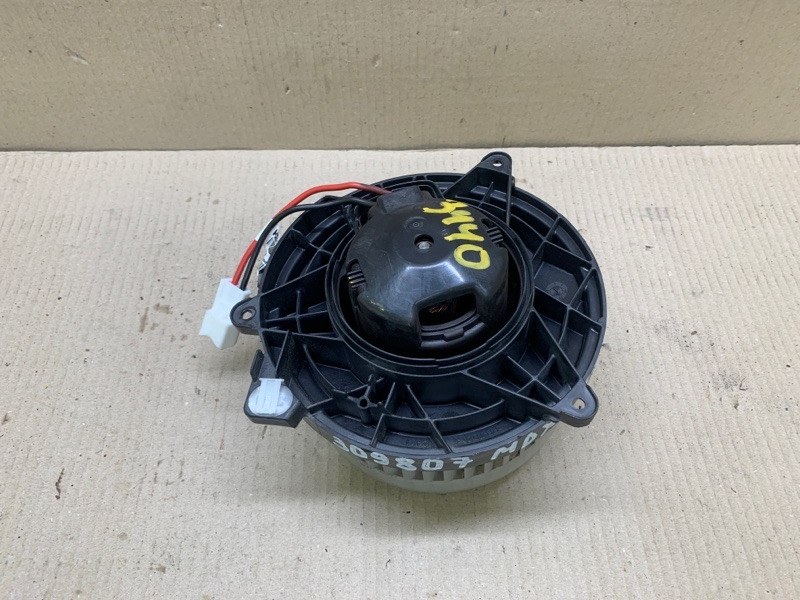 Запчасть моторчик печки передний ACURA MDX (YD3) 13-21 2013 3.5 J35Y5 79307-TZ5-A61 Б/У Моторчик печки передний ACURA MDX (YD3) 13-21 2013 3.5 J35Y5 79307-TZ5-A61 Б/У