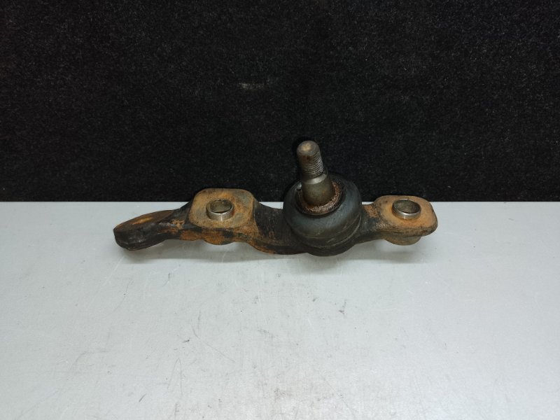 Шаровая опора передняя правая LEXUS LS430 00-06 2002 4.3 3UZFE 43330-59075 Б/У