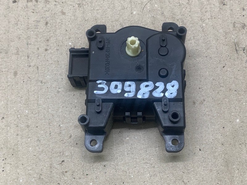 Запчасть моторчик заслонки печки ACURA MDX (YD3) 13-21 2013 3.5 J35Y5 79260-TZ5-A41 Б/У Моторчик заслонки печки ACURA MDX (YD3) 13-21 2013 3.5 J35Y5 79260-TZ5-A41 Б/У