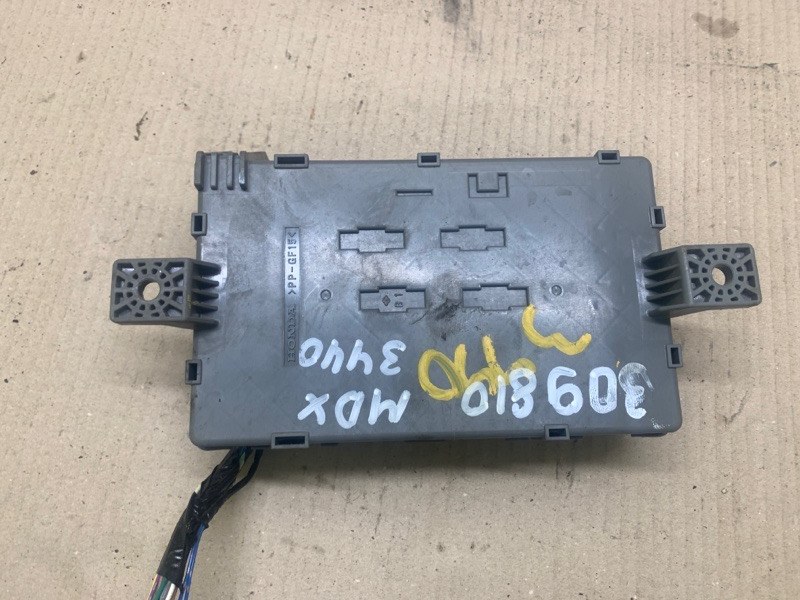 Блок предохранителей салон передний правый ACURA MDX (YD3) 13-21 3.5 J35Y5