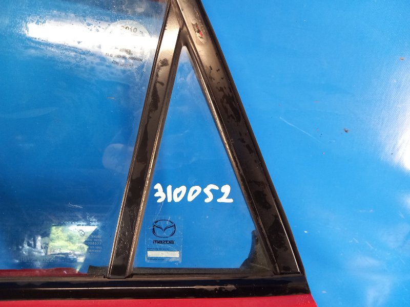 Стекло двери глухое заднее левое MAZDA 3 BL 09-13 2009 2.5 L (L5-VE) BBN7-73-661A Б/У