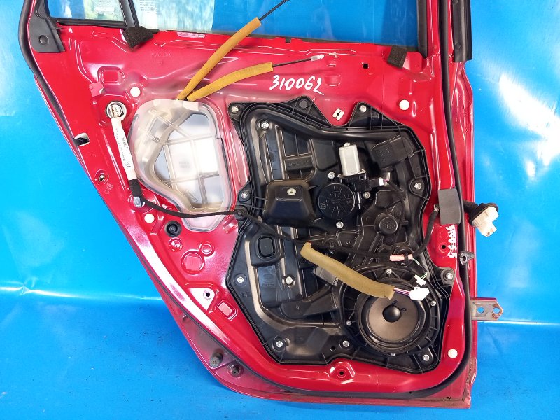 Запчасть стеклоподъемник задний левый MAZDA 3 BL 09-13 2009 2.5 L (L5-VE) BBM4-73-590 Б/У Стеклоподъемник задний левый MAZDA 3 BL 09-13 2009 2.5 L (L5-VE) BBM4-73-590 Б/У