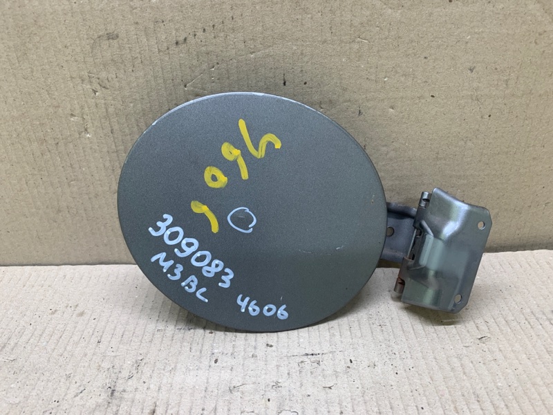 Запчасть лючок топливного бака MAZDA 3 BL 09-13 2009 2.5 L (L5-VE) BBM4-42-410 Б/У Лючок топливного бака MAZDA 3 BL 09-13 2009 2.5 L (L5-VE) BBM4-42-410 Б/У