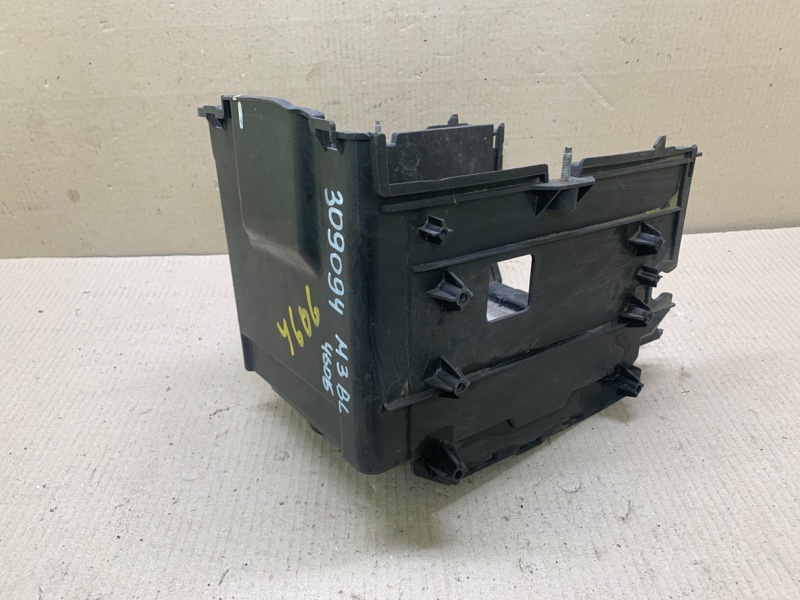 Короб аккумулятора MAZDA 3 BL 09-13 2009 2.5 L (L5-VE) BBM2-56-980C Б/У