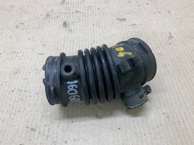 Патрубок воздушного фильтра MAZDA 3 BL 09-13 2009 2.5 L (L5-VE) LF8J-13-221A Б/У