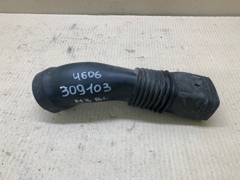 Запчасть патрубок воздушного фильтра MAZDA 3 BL 09-13 2009 2.5 L (L5-VE) LF8J-13-202A Б/У Патрубок воздушного фильтра MAZDA 3 BL 09-13 2009 2.5 L (L5-VE) LF8J-13-202A Б/У