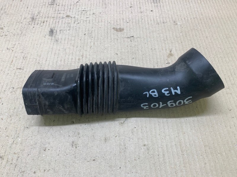 Патрубок воздушного фильтра 3 BL 09-13 2009 2.5 L (L5-VE) Патрубок воздушного фильтра 3 BL 09-13 2009 2.5 L (L5-VE)