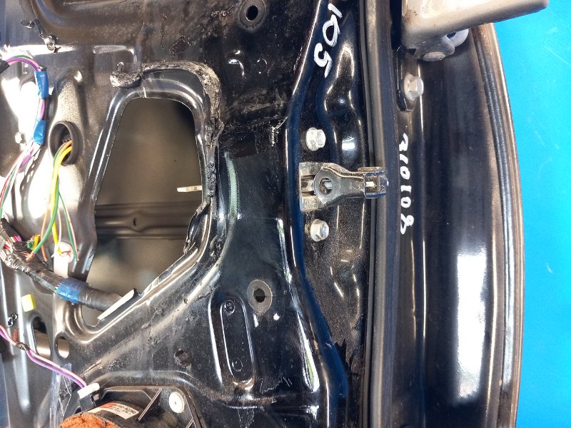 Запчасть ограничитель двери передний левый TOYOTA PRIUS - 20 03-11 2006 1NZ-FXE 1.5L 6862012091 Б/У Ограничитель двери передний левый TOYOTA PRIUS - 20 03-11 2006 1NZ-FXE 1.5L 6862012091 Б/У