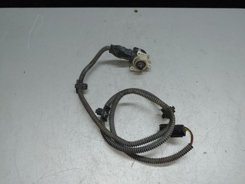 Датчик положения кузова левый M35/M45 04-10 2008 3.5 VQ35HR